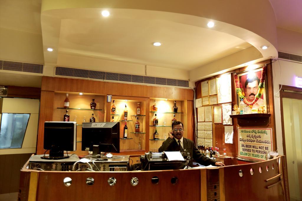 Hotel Sitara Residency Hajdarabad Zewnętrze zdjęcie