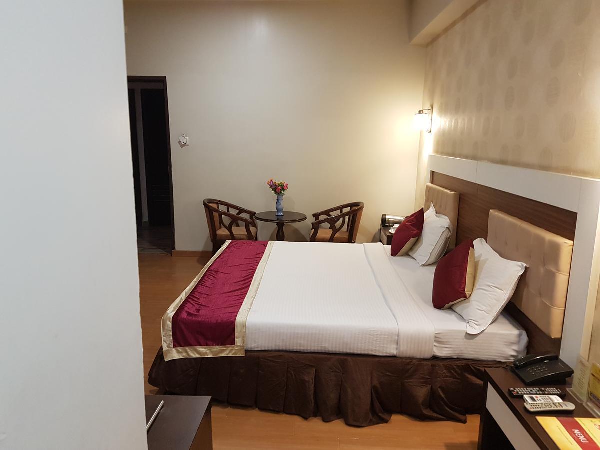 Hotel Sitara Residency Hajdarabad Zewnętrze zdjęcie