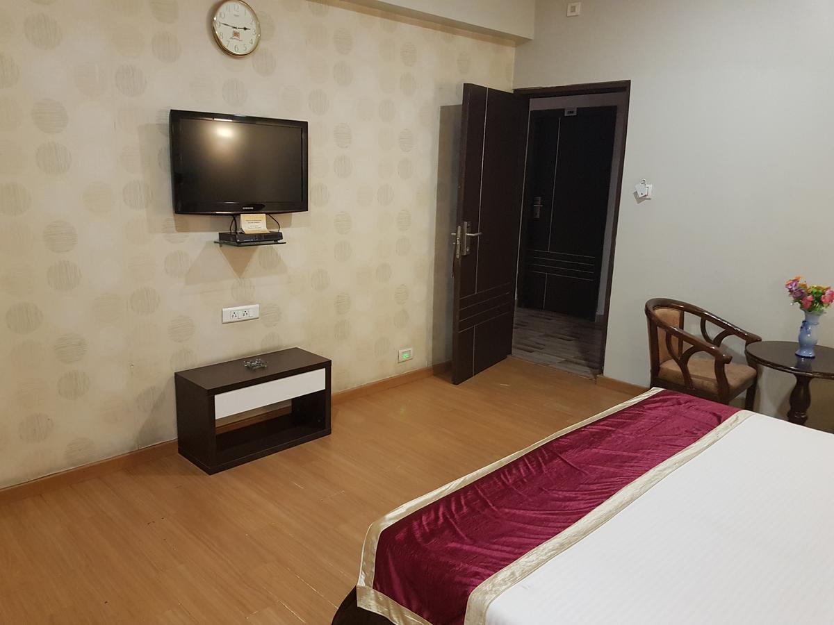 Hotel Sitara Residency Hajdarabad Zewnętrze zdjęcie