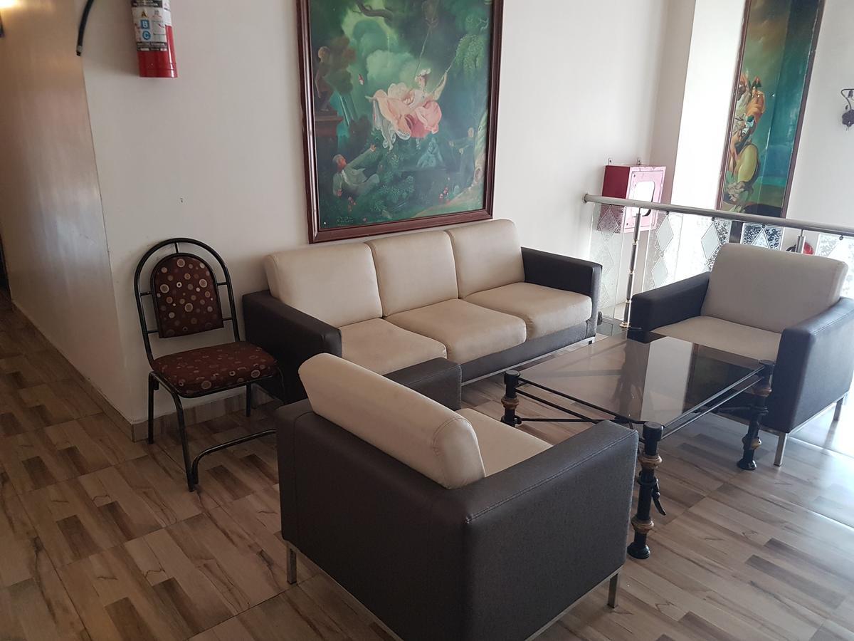 Hotel Sitara Residency Hajdarabad Zewnętrze zdjęcie