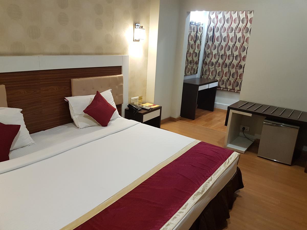 Hotel Sitara Residency Hajdarabad Zewnętrze zdjęcie